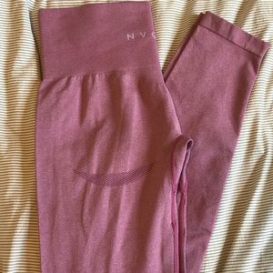 NVGTN Contour Leggings
